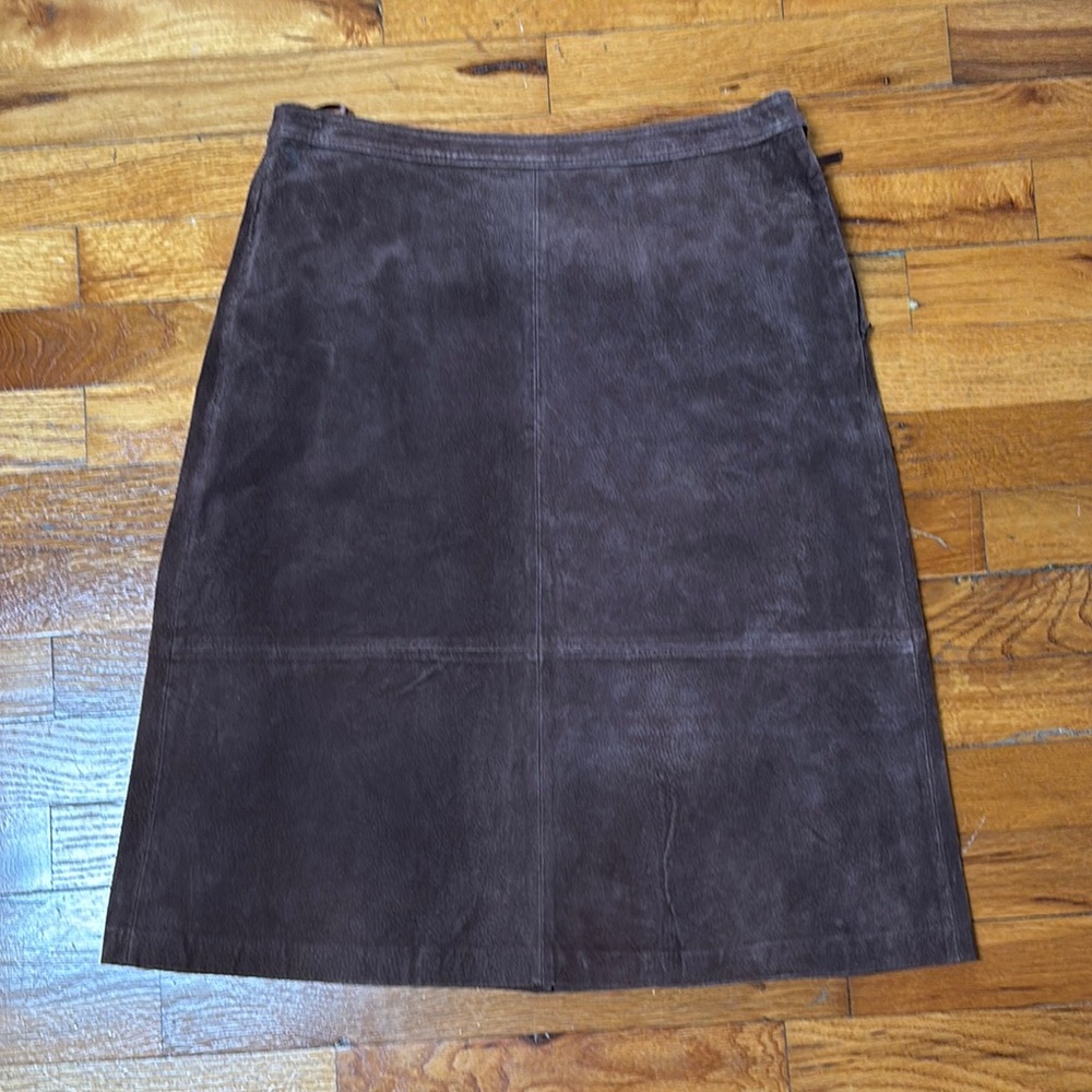 Elegant Brown Suede Skirt